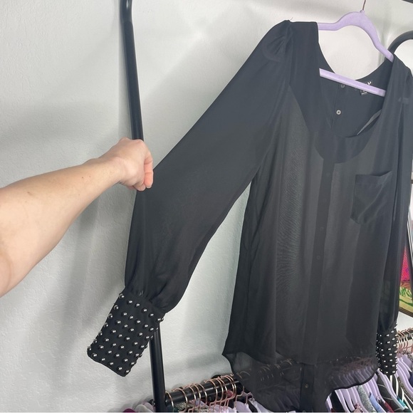 DOUBLE Zero Black Sheer Studded Hi Low Blouse - Picture 4 of 8